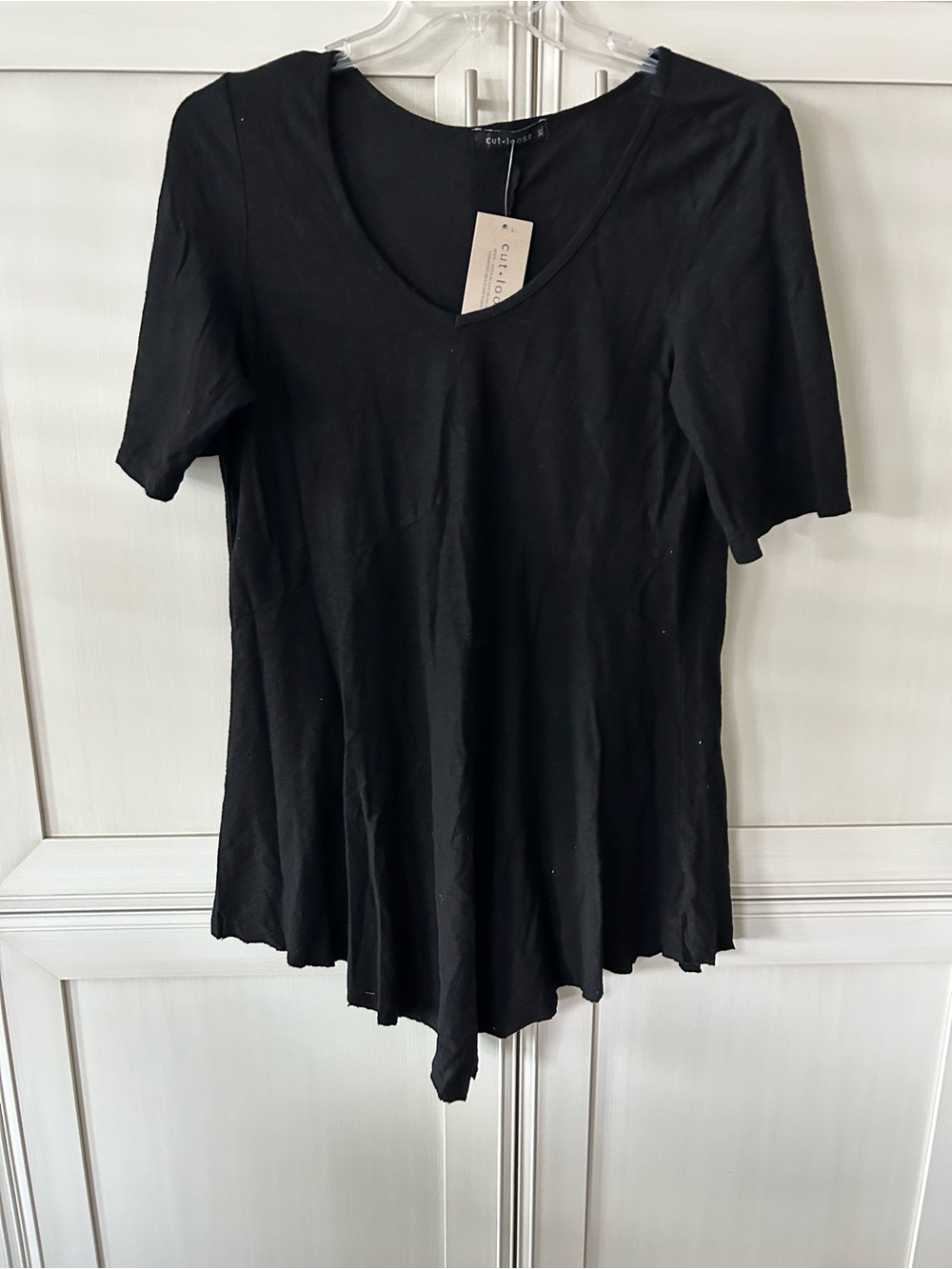 cut loose Black V-Neck Short Sleeve Flare Tunic